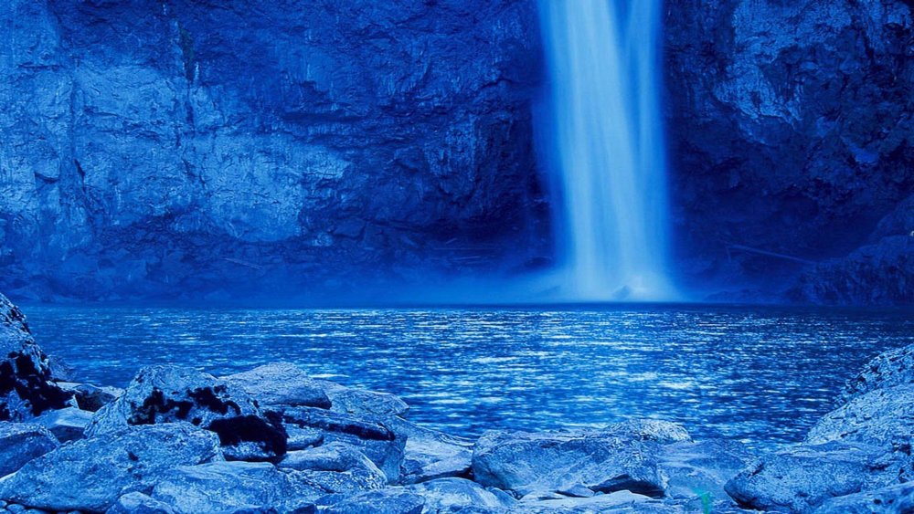 Голубой водопад
