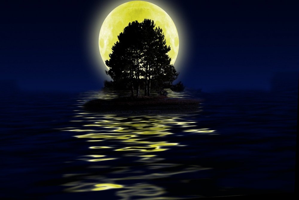 Лунный свет на воде