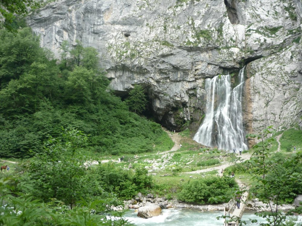Абхазия водопады Гегский водопад