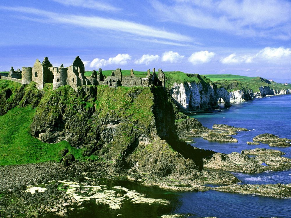 Замок Данлюс Ирландия