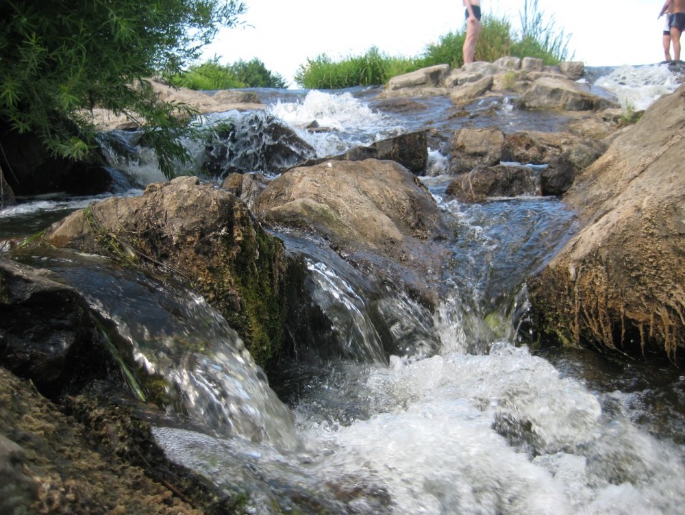 Водопад Чардымские камни в Саратовской