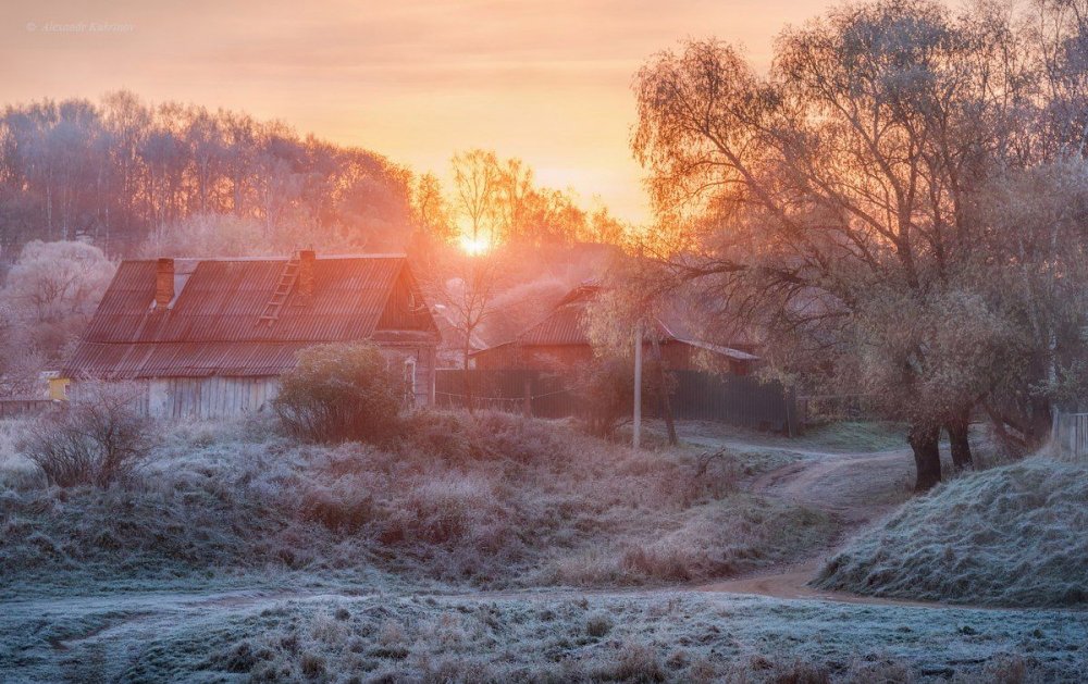 Закат в деревне зимой