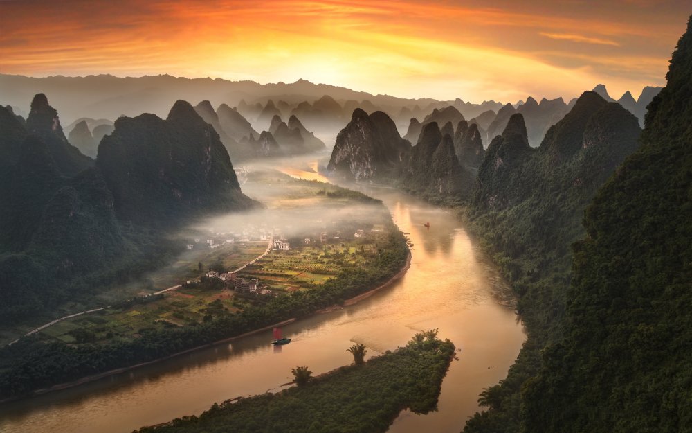 Горы Хуаншань Китай закат