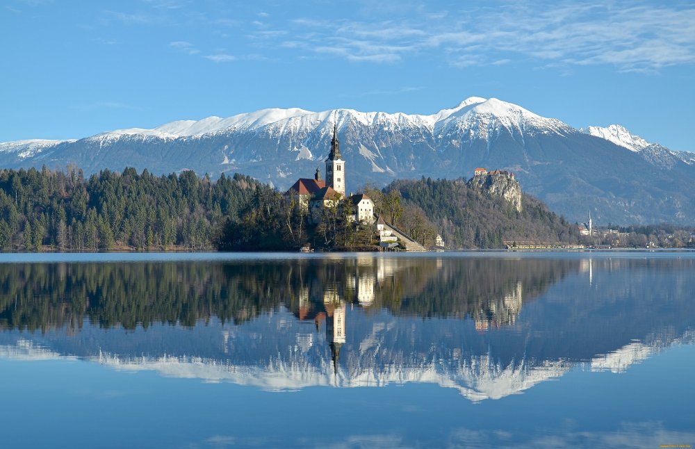 Поклюка Словения озеро остров горы