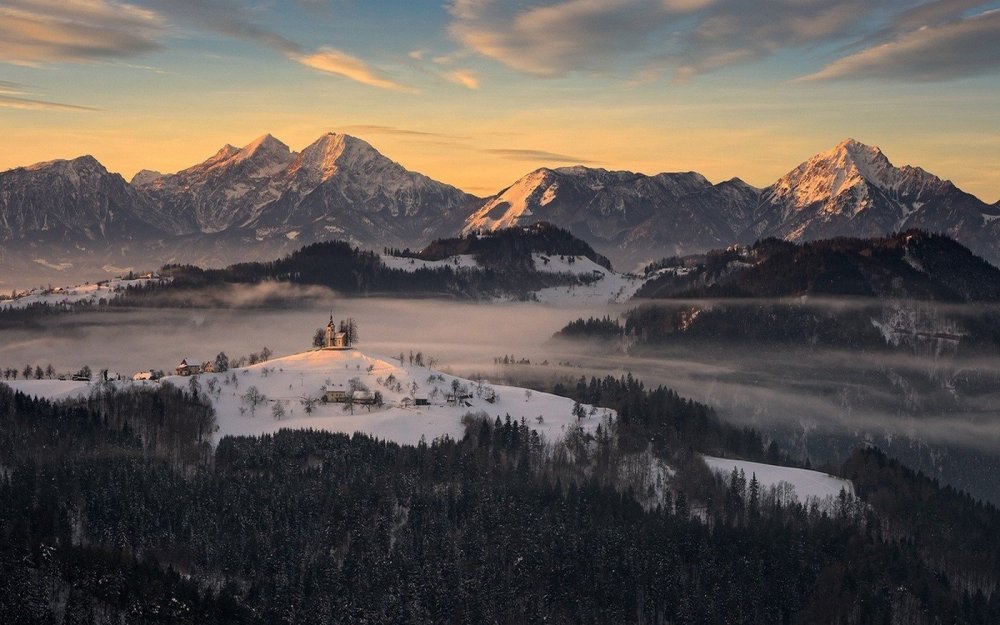 Зимние горы трансильвании