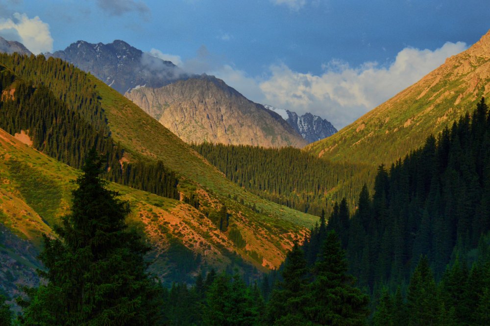 Горы и ущелья Кыргызстана