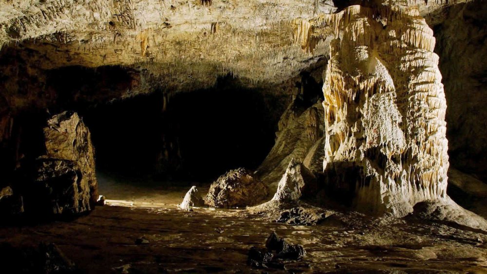 Пещера Раковица Молдова