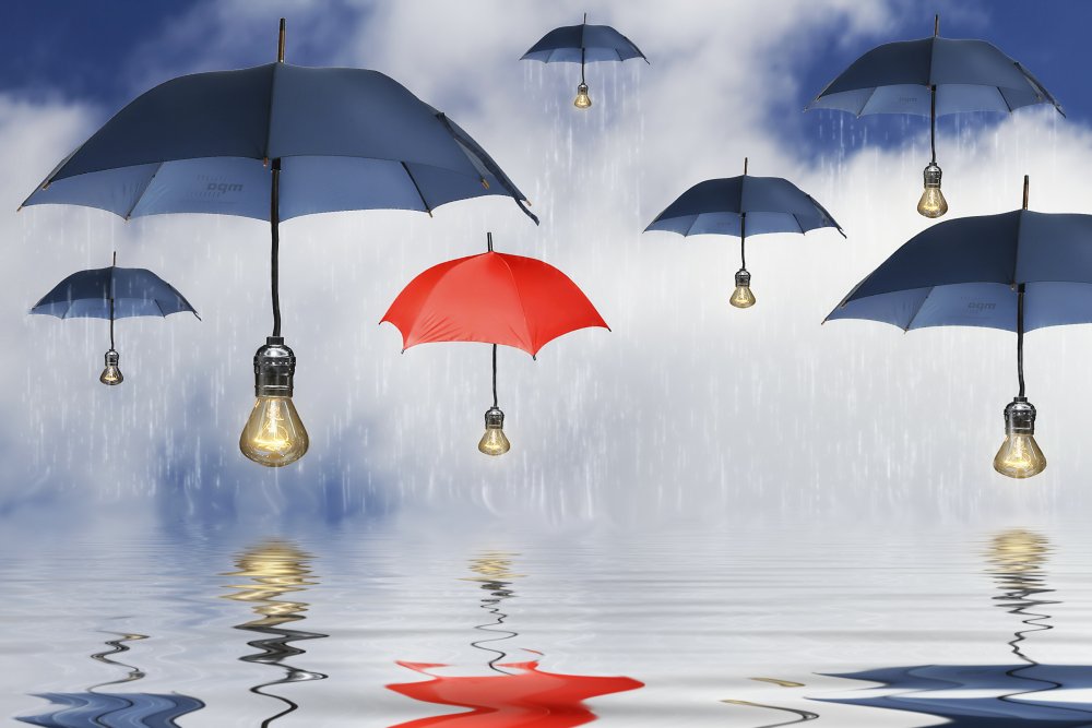 Зонтик и дождь креатив реклама