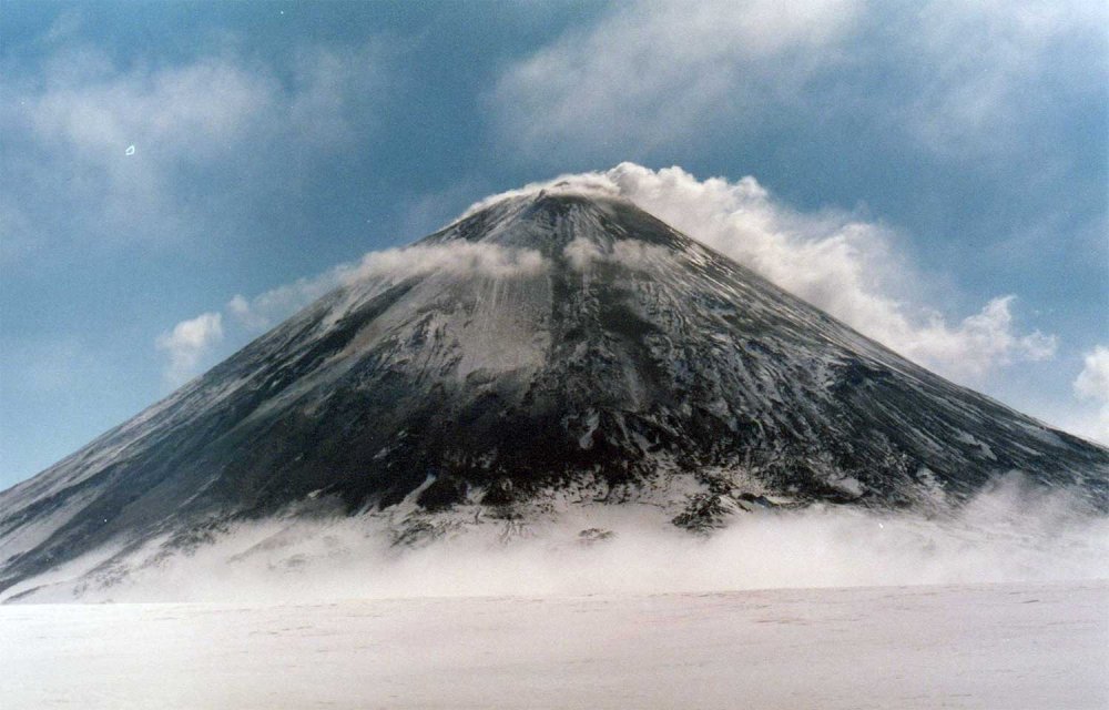 Кратер вулкана Ключевская сопка