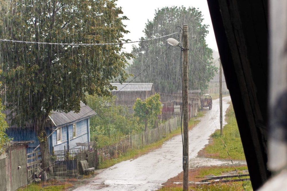 Дождливая деревня