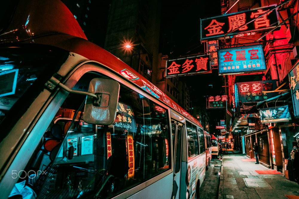 Гонконг ночью улицы