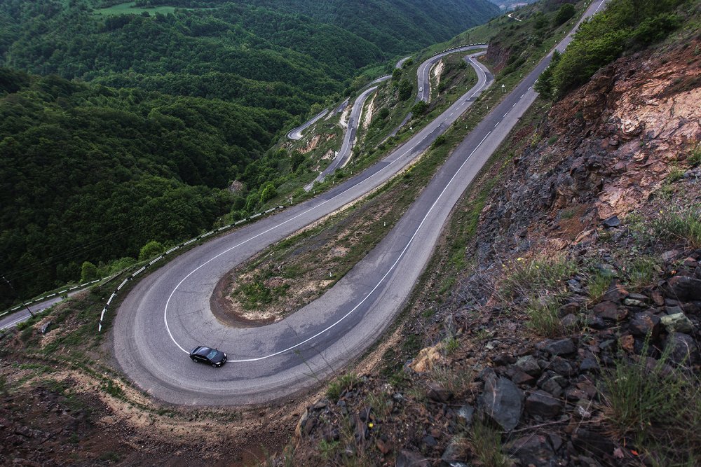 Азербайджан Лачин дорога через горы