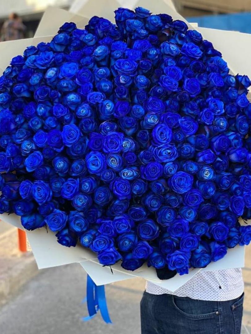 Голубые розы букет