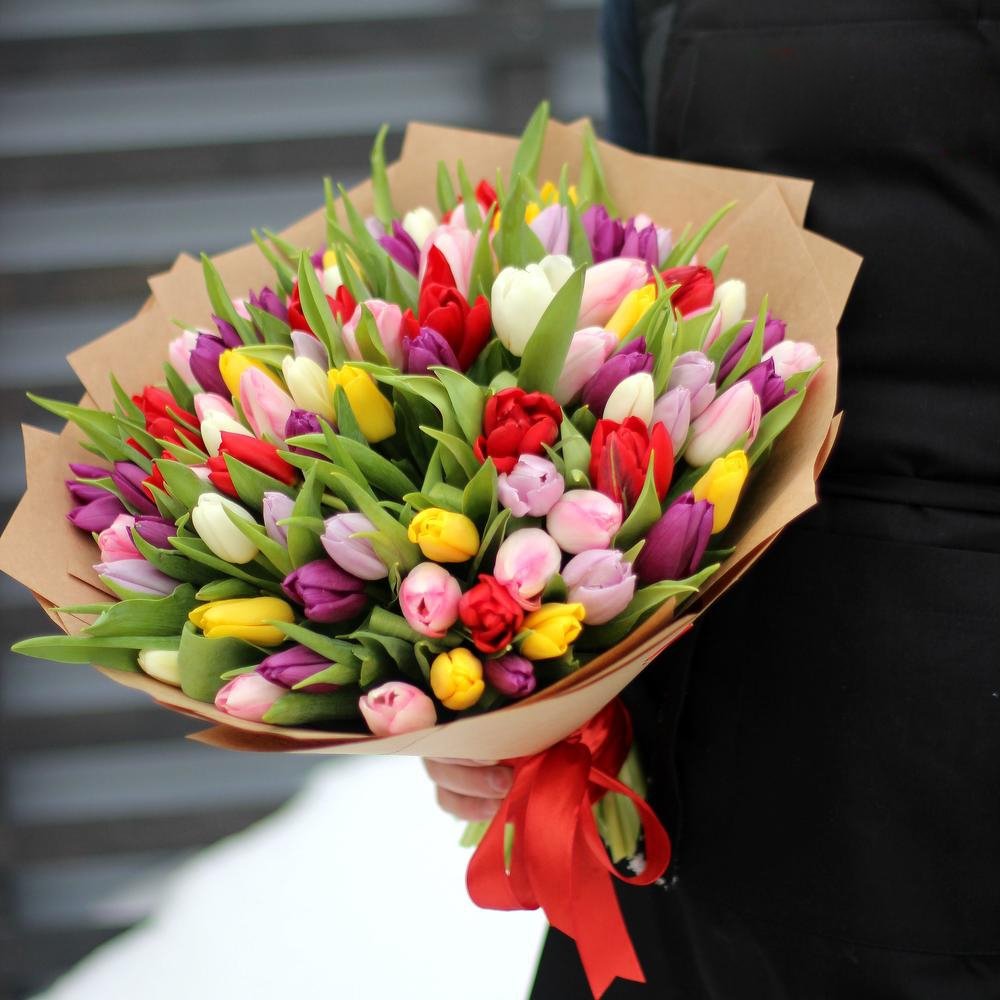 Букет цветов тюльпаны