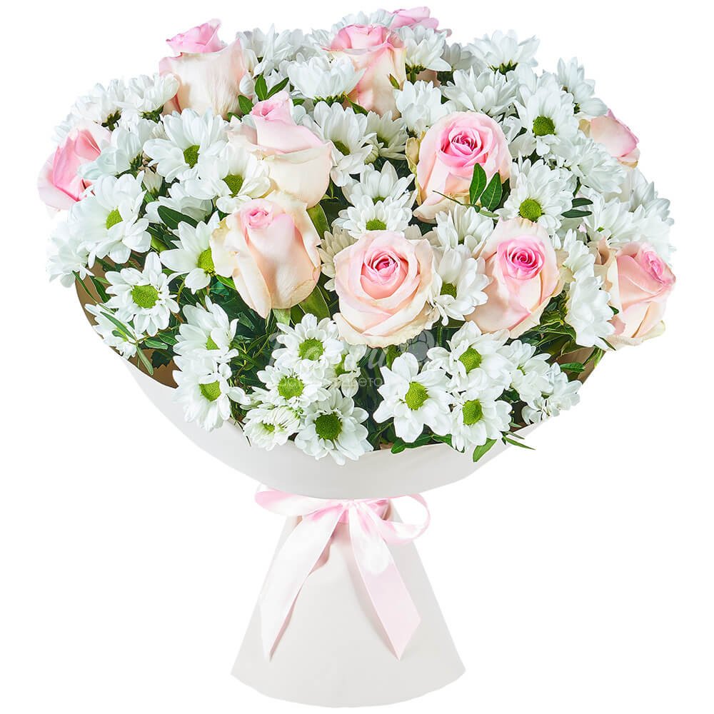 Букеты с белых хризантем и кустовых роз