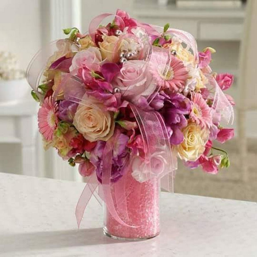Необычные букеты цветов для девушки на день рождения
