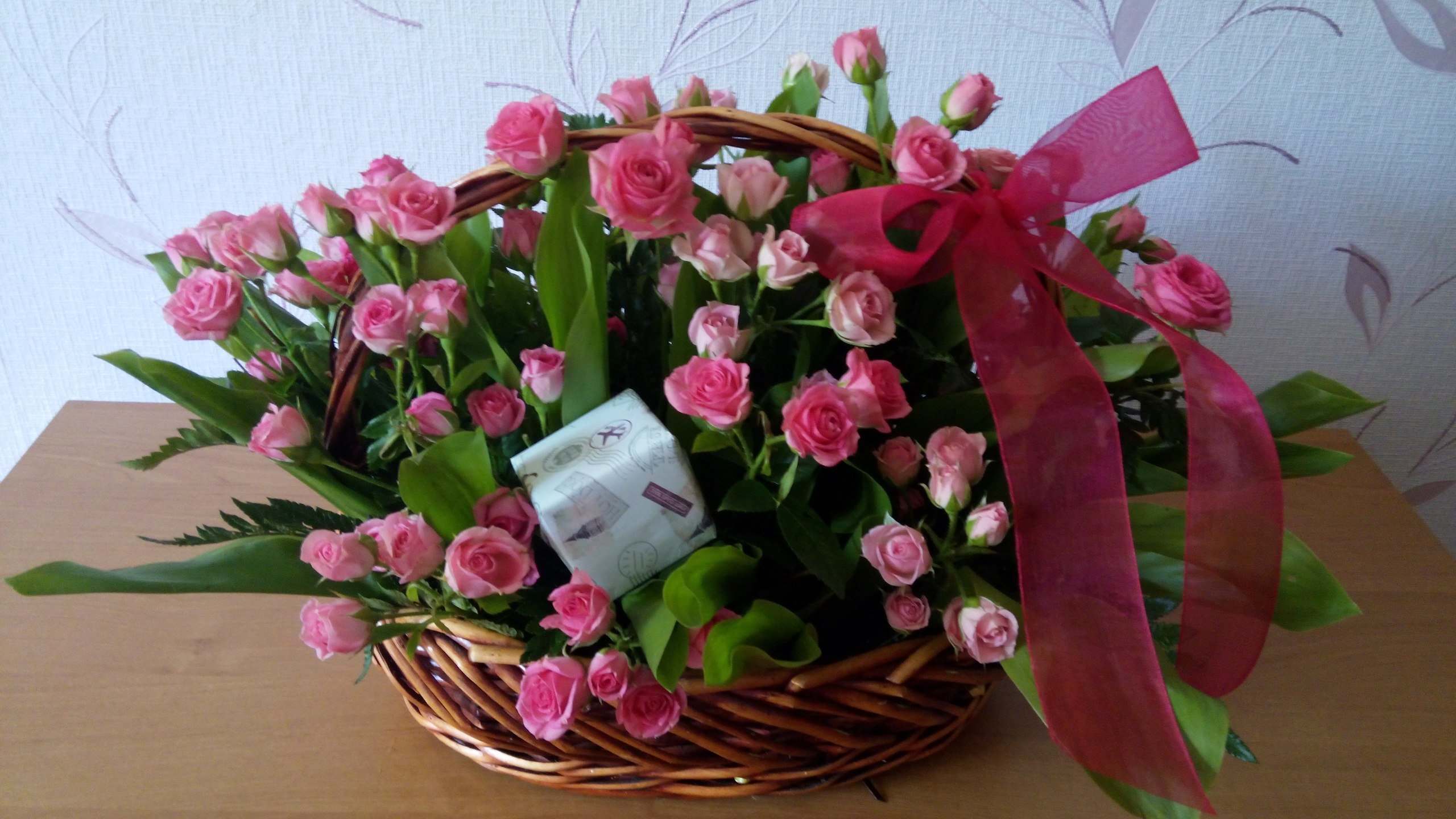 Юбилей мамы в домашних условиях. Корзина с цветами. Букет для мамы. Букет "день рождения". Красивый букет цветов.
