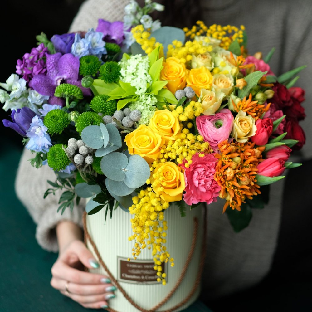 Необычный букет цветов для женщины
