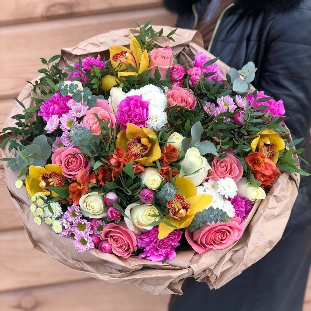 Элегантный букет цветов