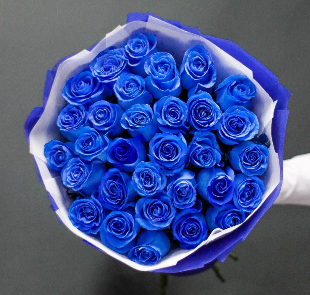 Композиция с синими розами