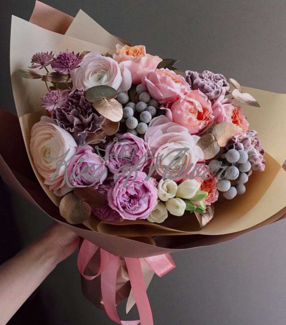 Стильный букет цветов