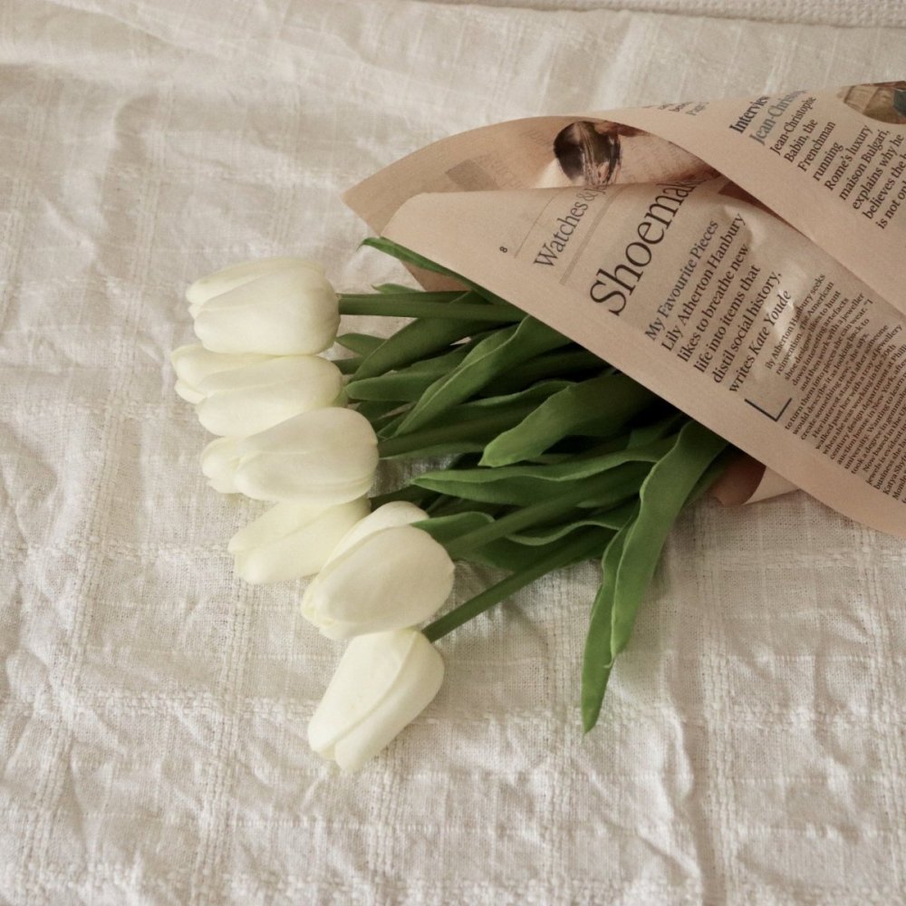 Белые тюльпаны букет Эстетика
