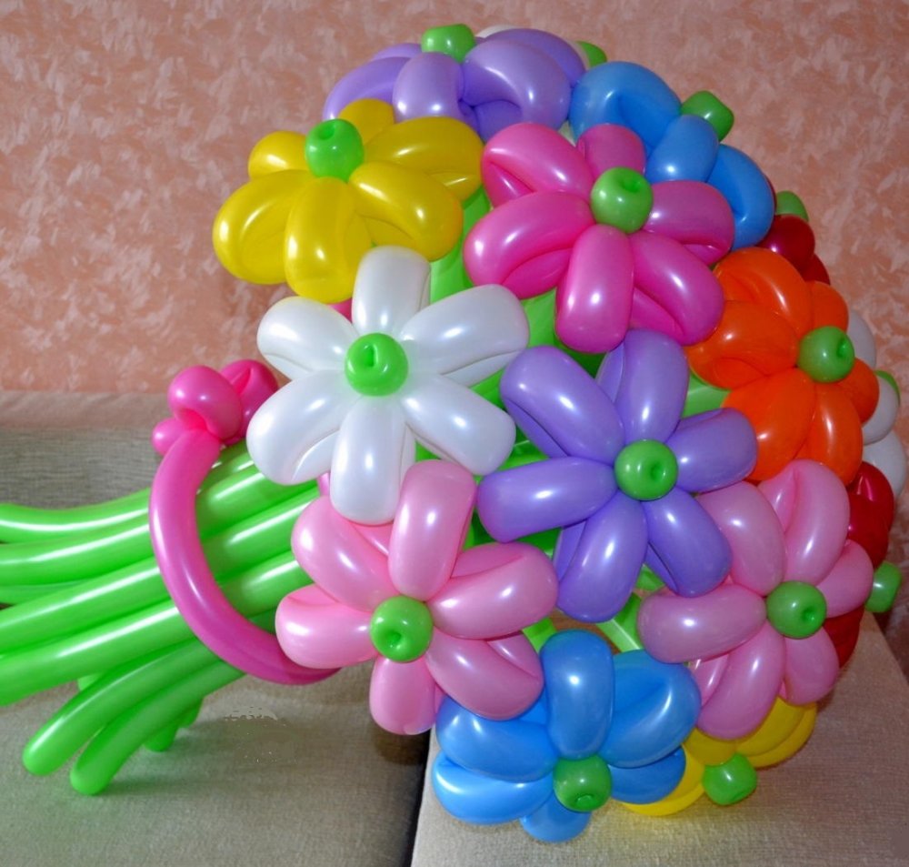 Букет напольный из воздушных шаров