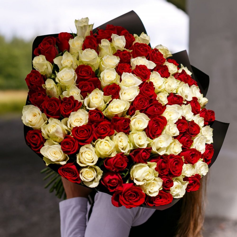 101 Красный с белым розы Кения