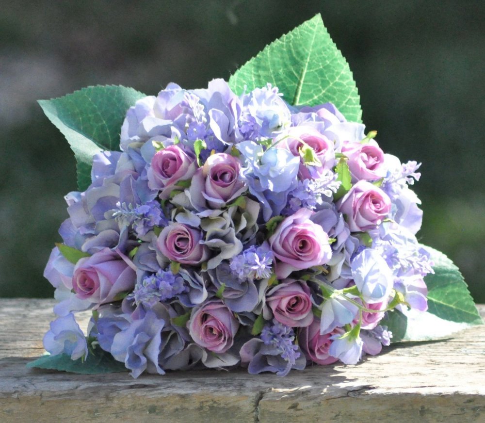Lavender Bouquet роза