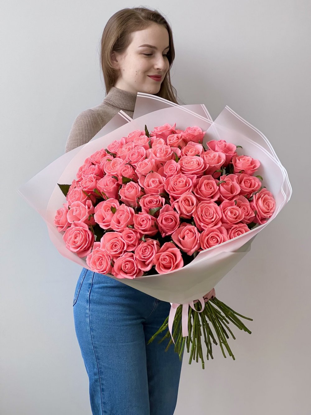 Букет 101 роза сорт Анна Карина