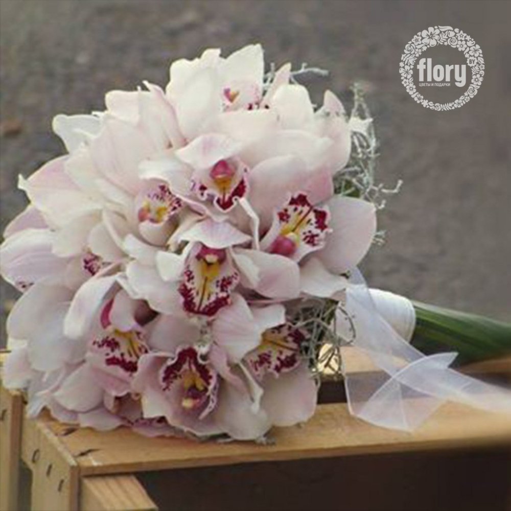 Свадебные букеты лилии с орхидеями