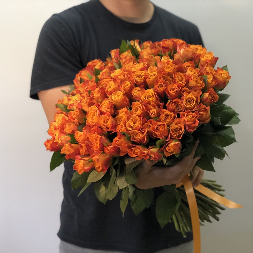 Роза кустовая фаер оранжевая