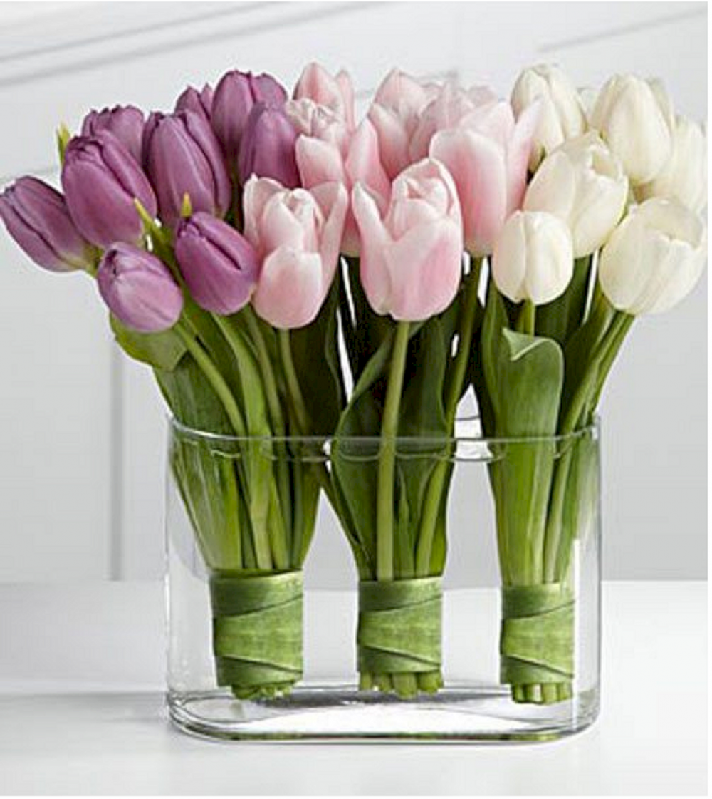 Сирень тюльпаны Нарцисс букеты