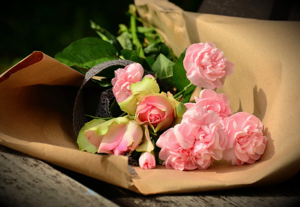 Романтический букет цветов