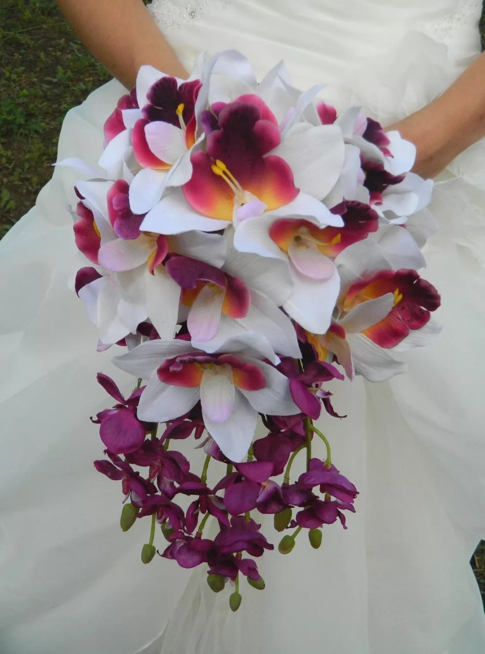 Букет невесты с орхидеей Цимбидиум