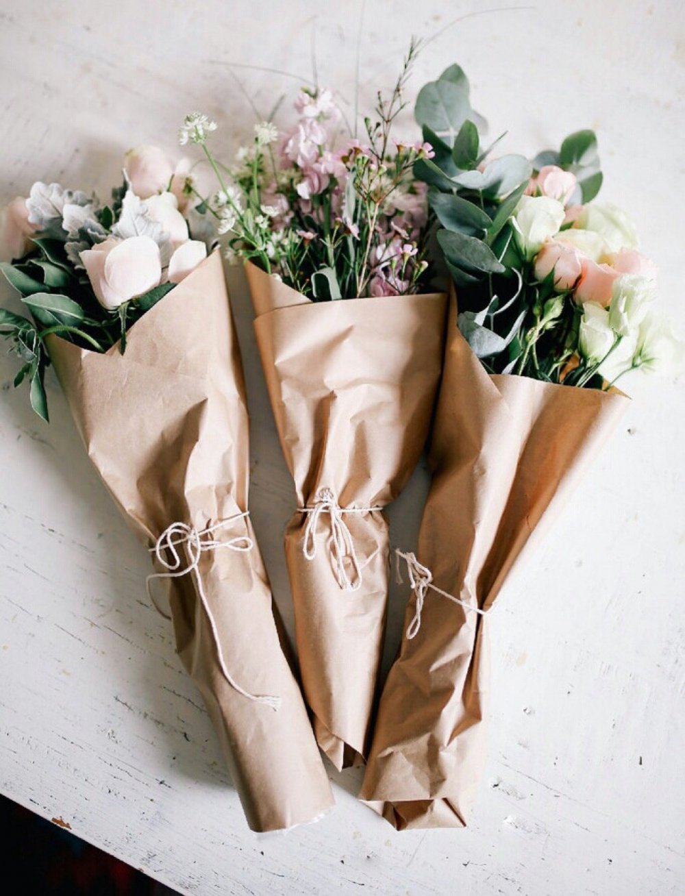 Букет цветов в бумаге
