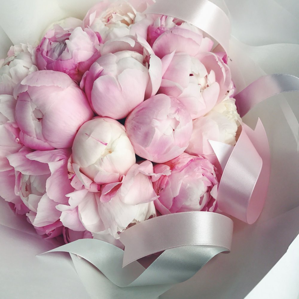 Розовые пионы "букет невесты"