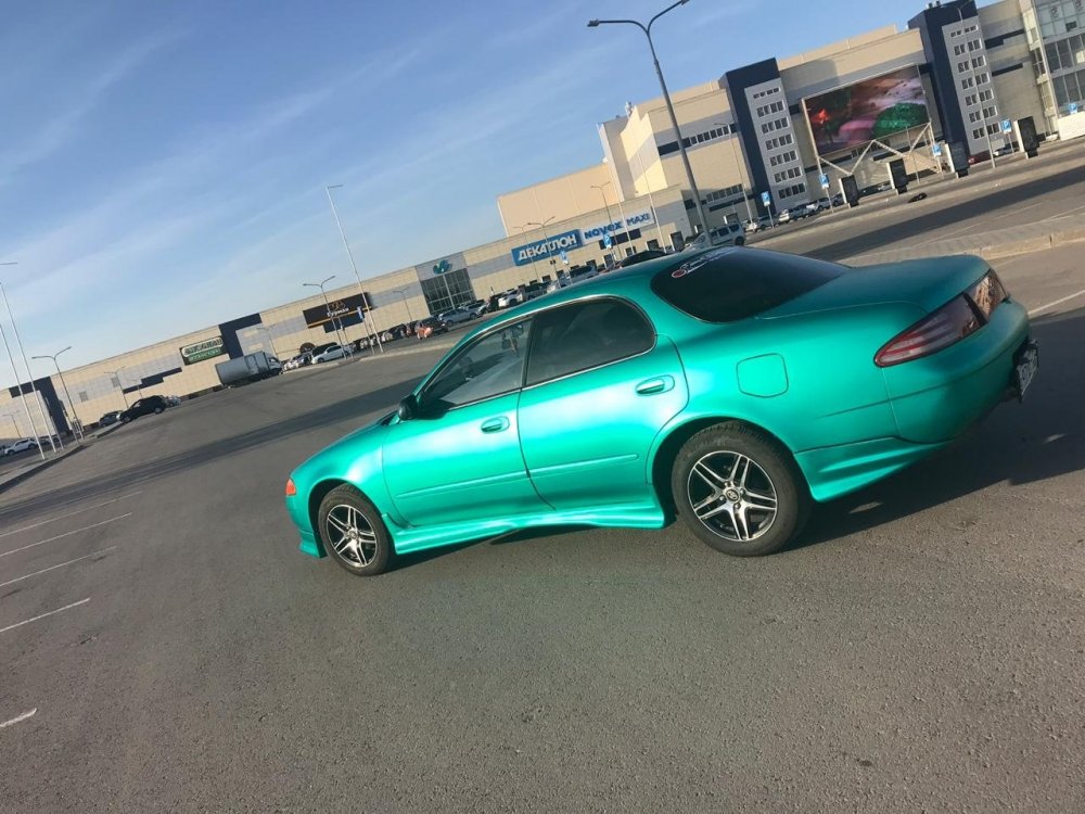 Toyota Sprinter Marino синяя