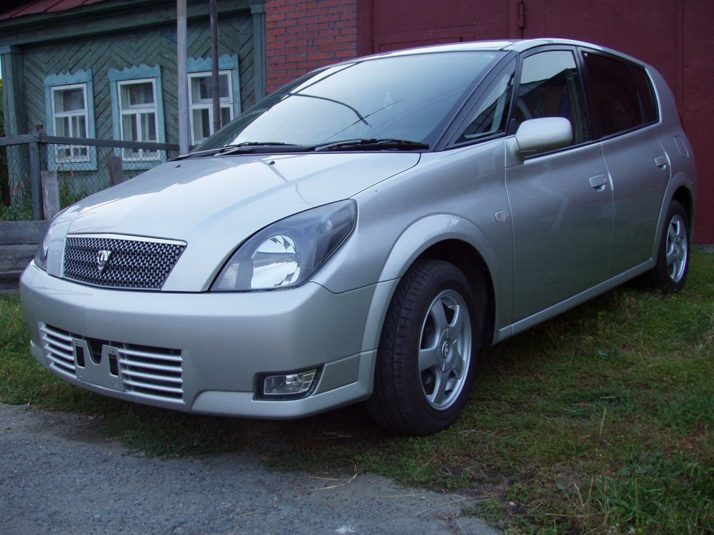 Toyota Opa 2000-2005 на проставках