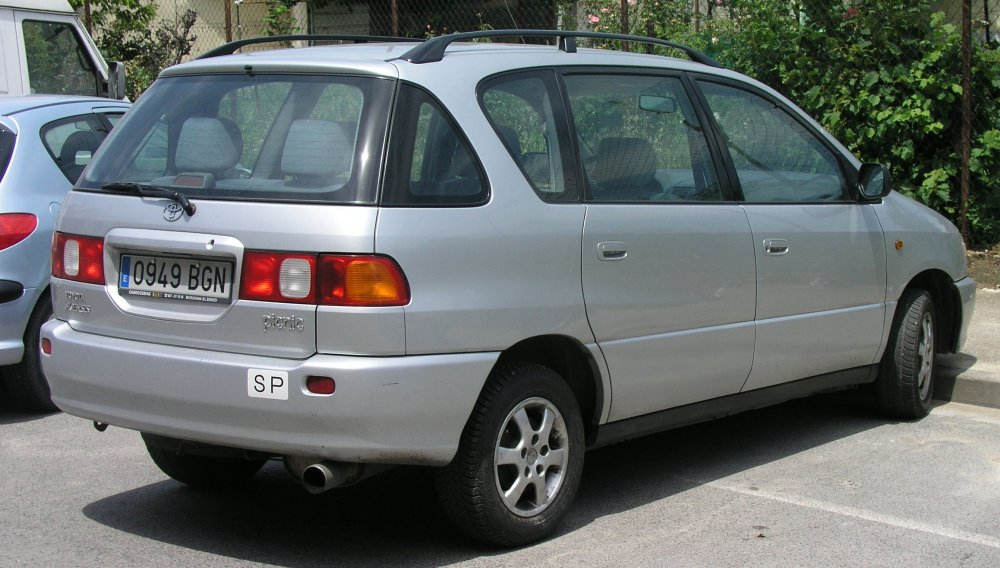 Toyota Picnic 2001
