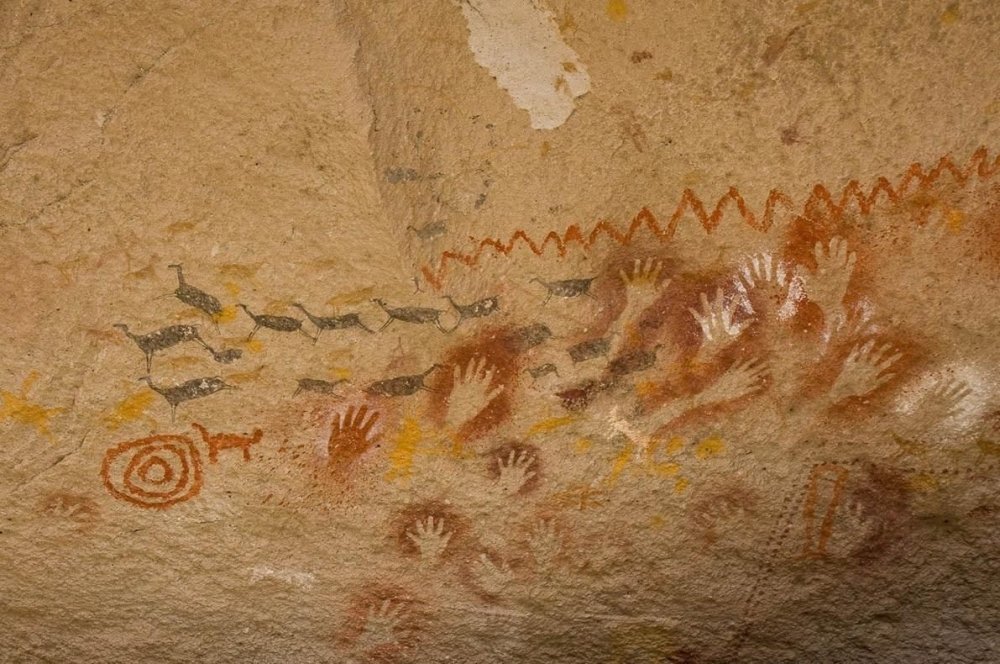 Рисунки в пещерах Ласко и Альтамира