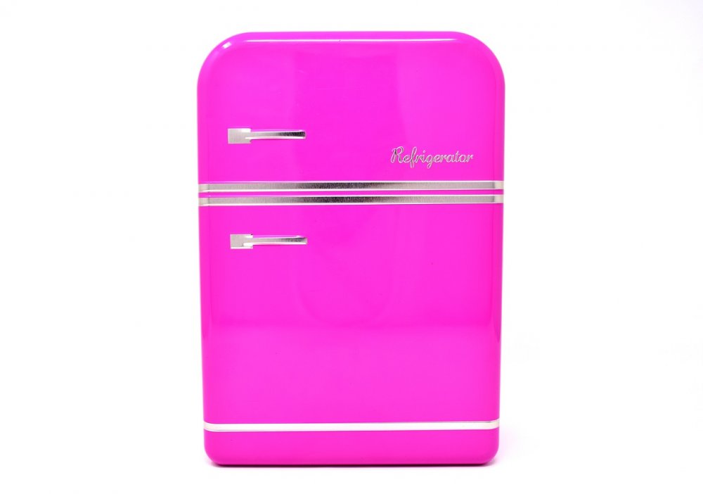 Розовый холодильник маленький