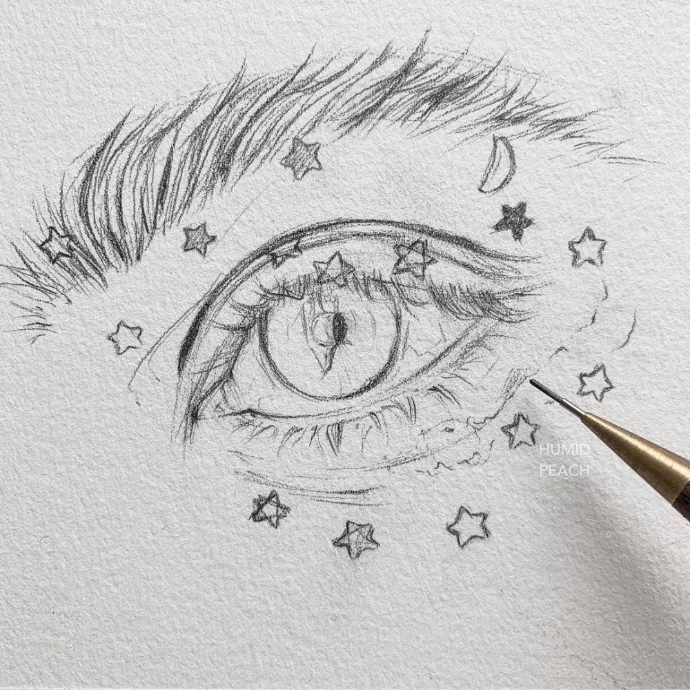 Глаз карандашом для скетчбука