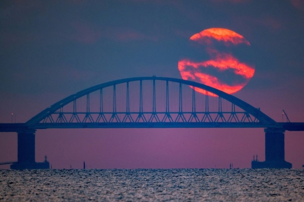 Крымский мост фон