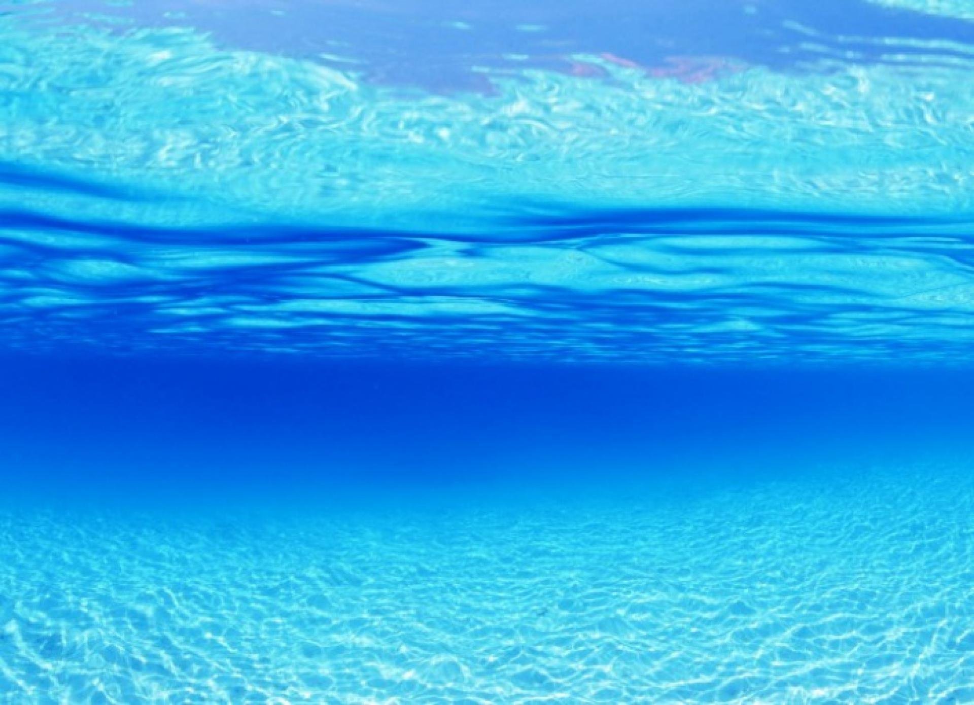 Синий океан 1. Морская вода. Море вода. Голубое море. Фон море.