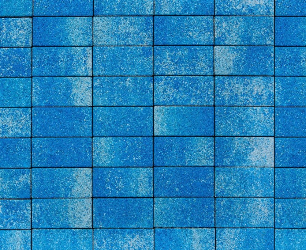 Синяя тротуарная плитка