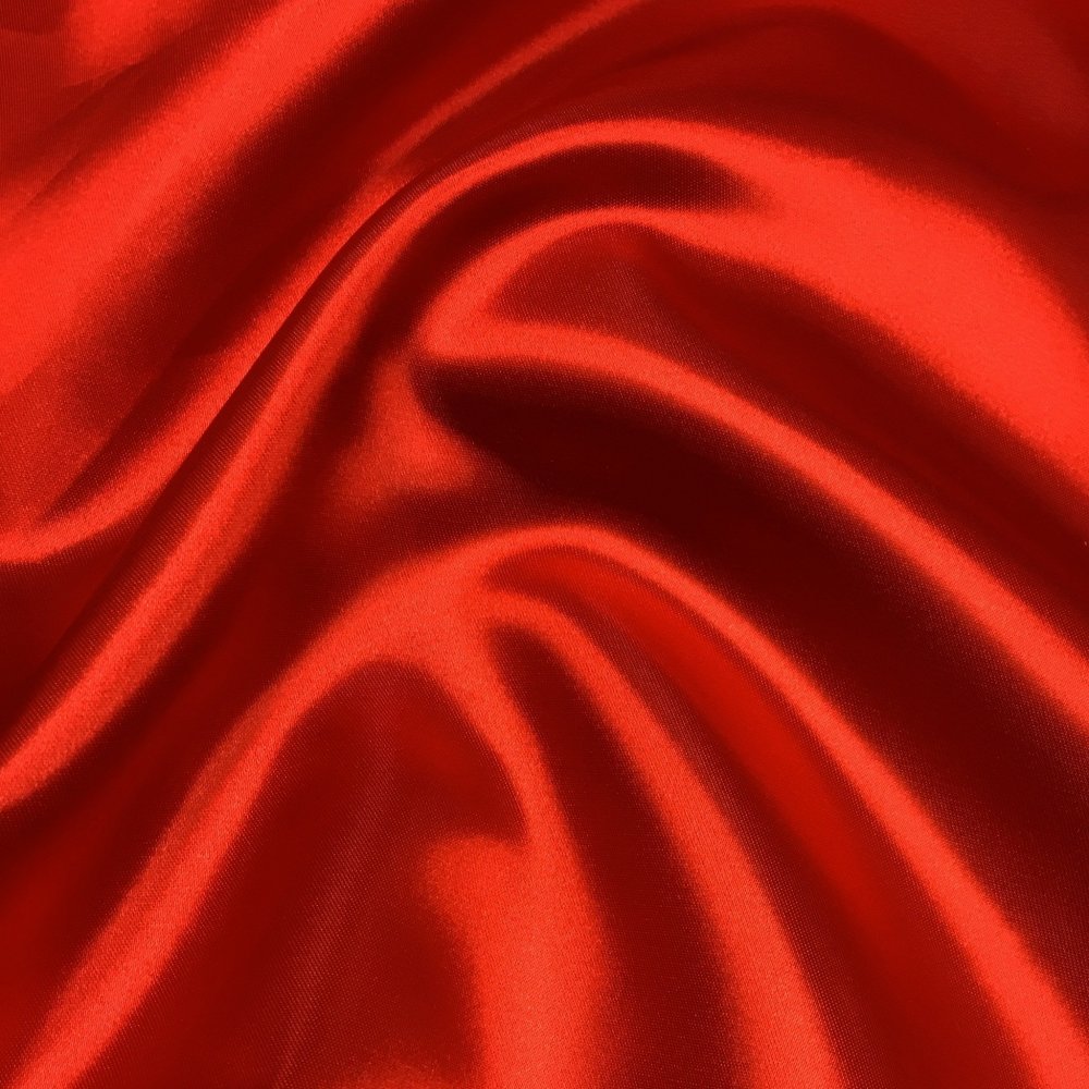 Красная ткань